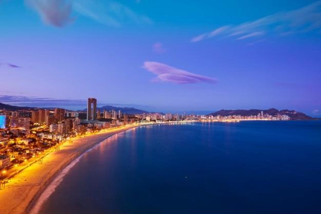 Sunset Waves Benidorm Mar Holidays Eksteriør billede